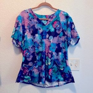 Barco One floral Scrub top